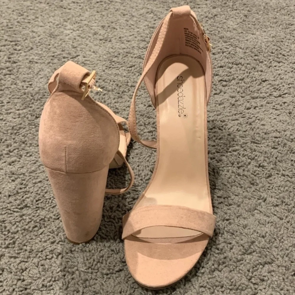 Shoe Dazzle suede heels NWOB